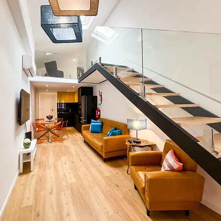 Isaura's - Cozy Little House In The Heart Of Viana Apartment *
