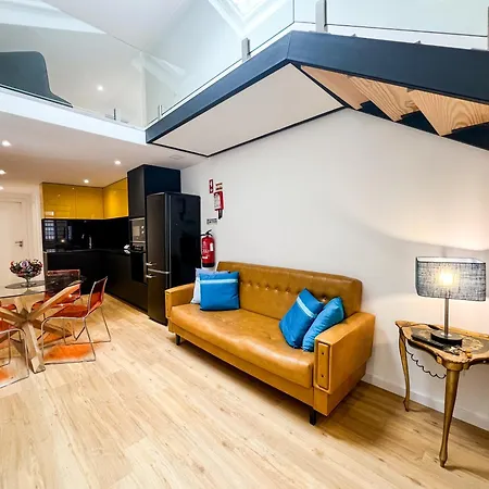Isaura's - Cozy Little House In The Heart Of Viana Апартаменты *