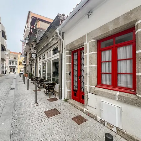 Апартаменты Isaura's - Cozy Little House In The Heart Of Viana *